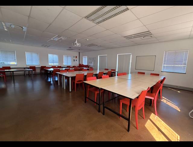 1,834M² TRAINING FACILITY TO LET IN LA LUCIA RIDGE